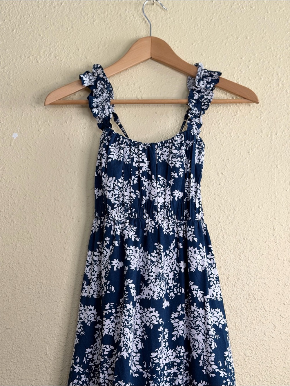 Abercrombie & Fitch | Navy Floral Ruffle-Strap Maxi Dress - Size S - Picture 3 of 5